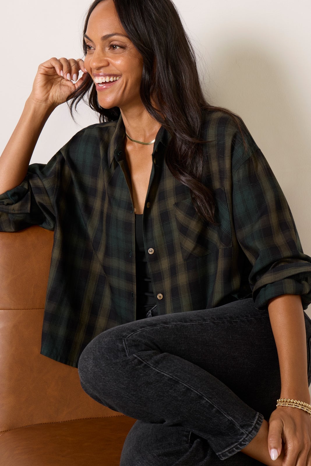 Dark Green Black Plaid Flannel With Fitted Jeans Dark Green Black Plaid Flannel With Fitted Jeans — Classy Flannel Outfits