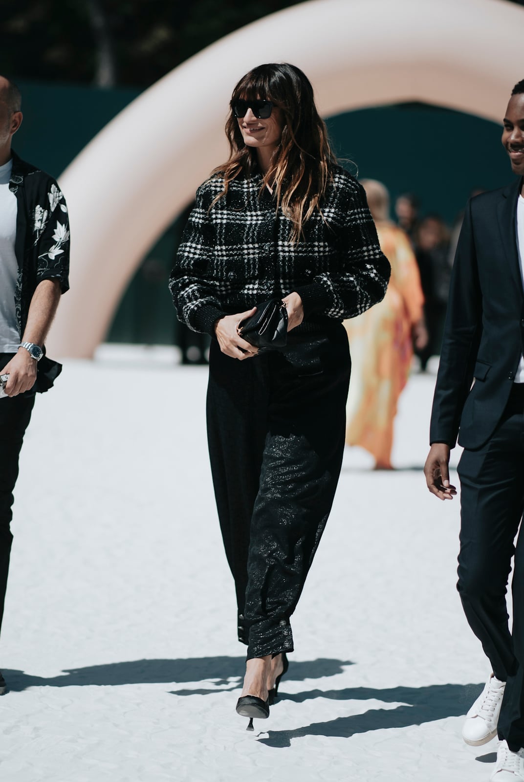 Black And White Plaid Cropped Jacket With Sequined Trousers Black And White Plaid Cropped Jacket With Sequined Trousers — Classy Flannel Outfits