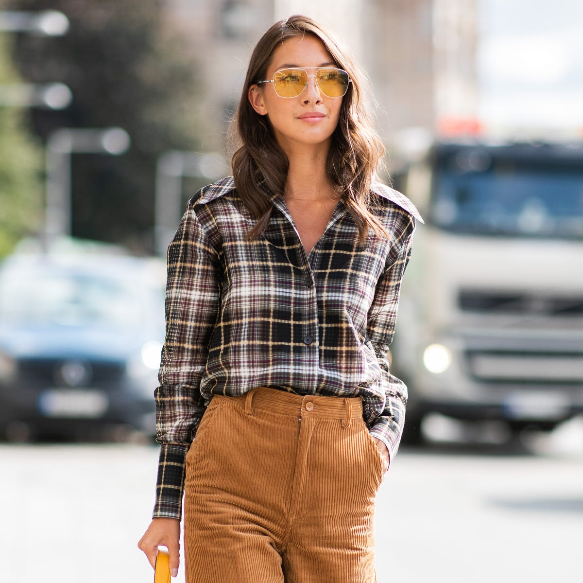 Brown Plaid Flannel Shirt With Yellow Accessories Brown Plaid Flannel Shirt With Yellow Accessories — Classy Flannel Outfits
