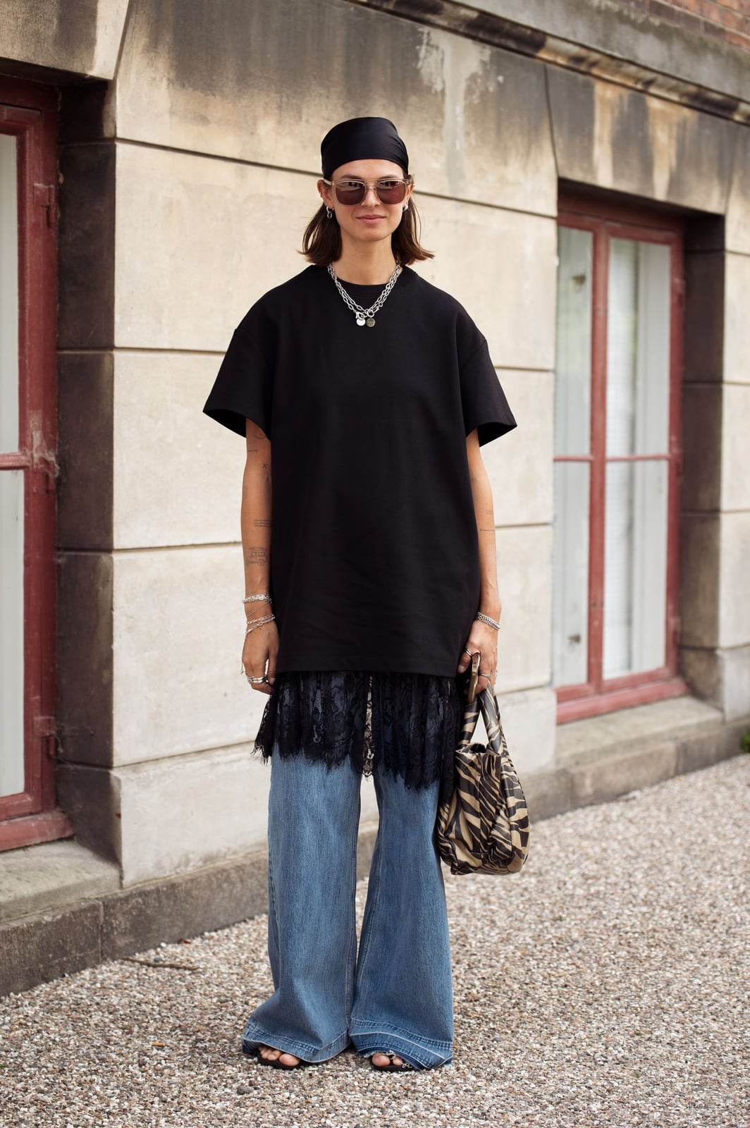 Wide Leg Flare Jeans With Lace Slip Dress Under T-shirt Wide Leg Flare Jeans With Lace Slip Dress Under T-shirt — Classy Flare Jeans Outfits