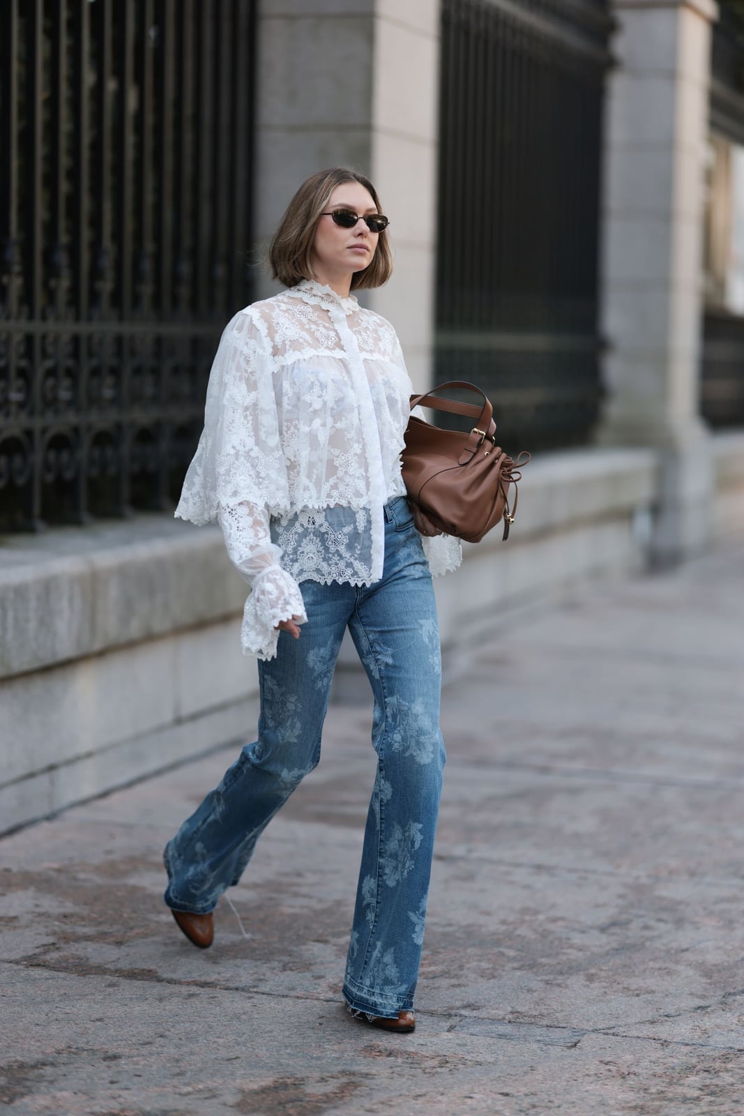 Blue Floral Print Flare Jeans With White Lace Blouse Blue Floral Print Flare Jeans With White Lace Blouse — Classy Flare Jeans Outfits