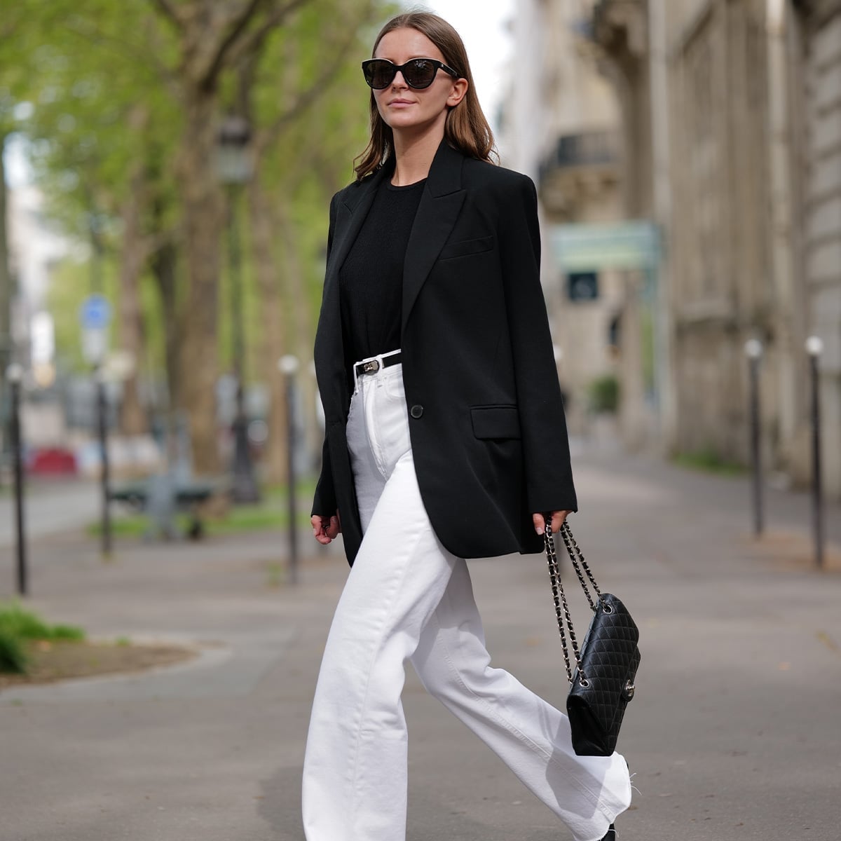 White Wide Leg Jeans With Black Blazer and Top White Wide Leg Jeans With Black Blazer and Top — Classy Flare Jeans Outfits