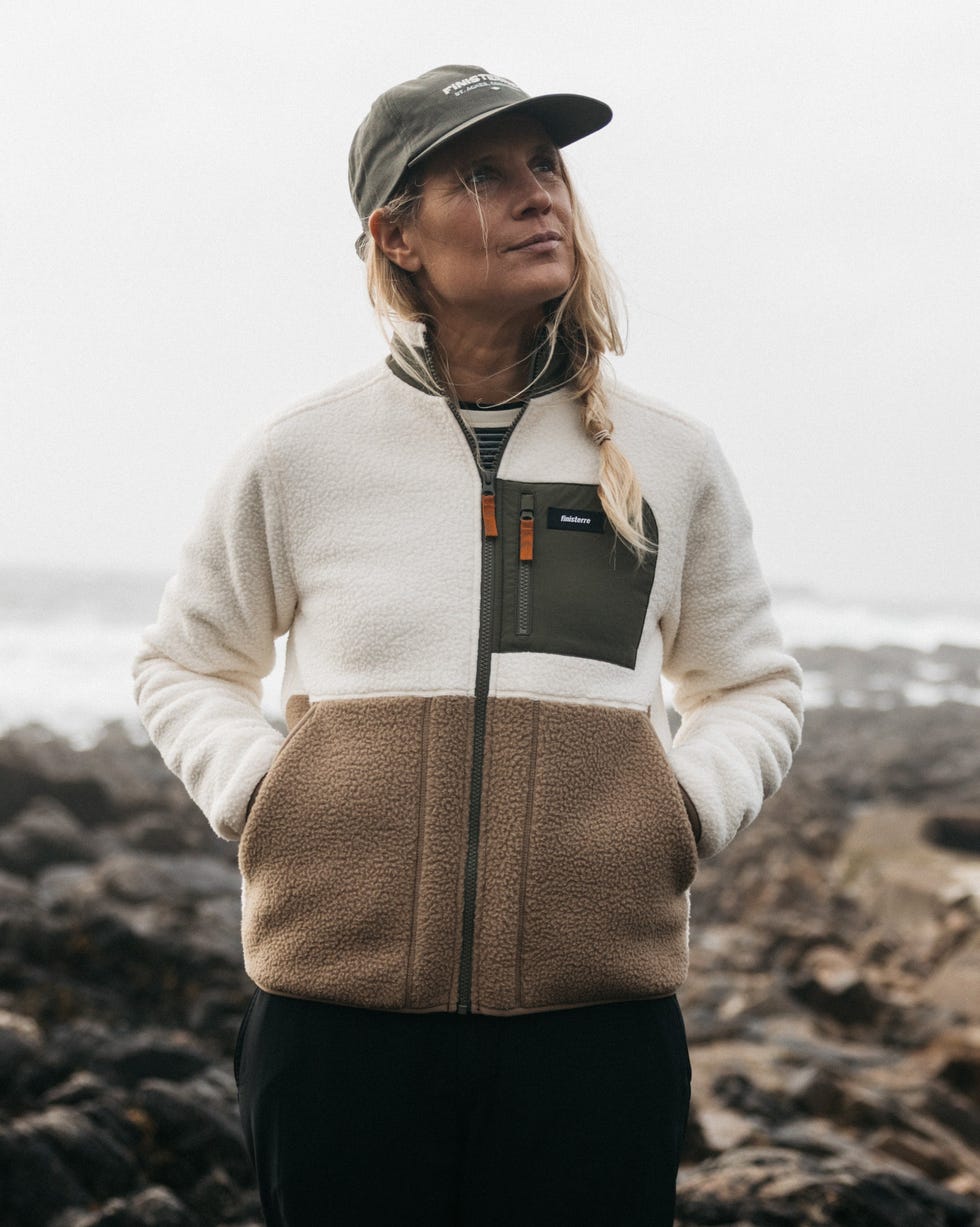 Two-Tone Fleece Jacket with Striped Tee Two-Tone Fleece Jacket with Striped Tee — Classy Fleece Outfits