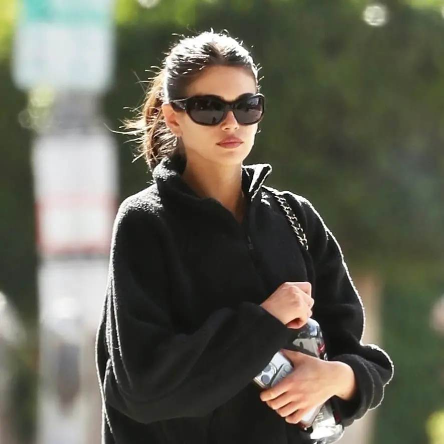 Oversized Black Fleece Zip-Up Jacket Oversized Black Fleece Zip-Up Jacket — Classy Fleece Outfits
