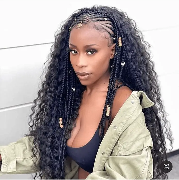 Black Fulani Braids With Blonde Highlights And Gold Accessories — Classy Fulani Braids with Curls