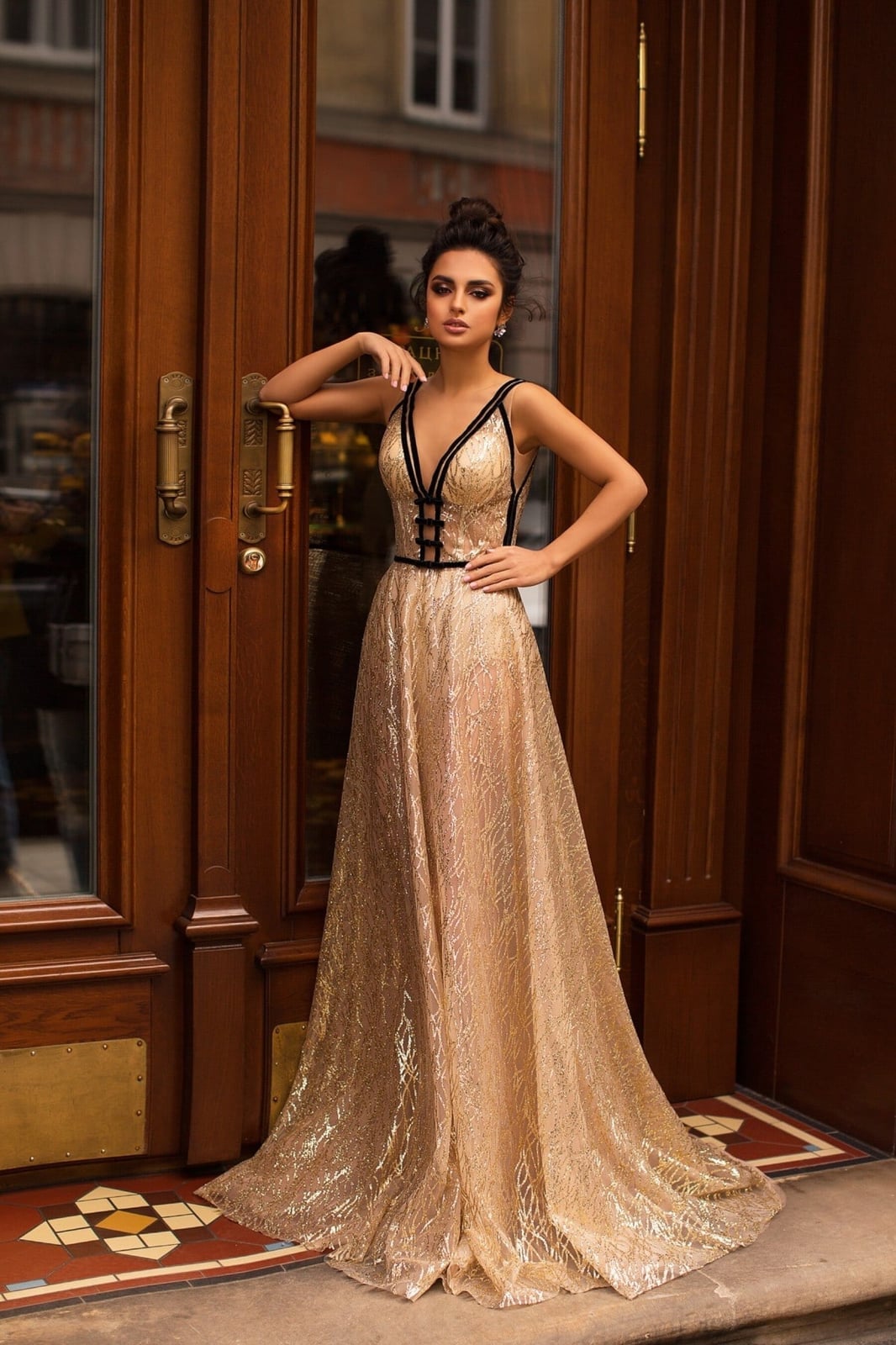 Gold Metallic Knit Gown with Black Velvet Trim Gold Metallic Knit Gown with Black Velvet Trim — Classy Gala Outfits