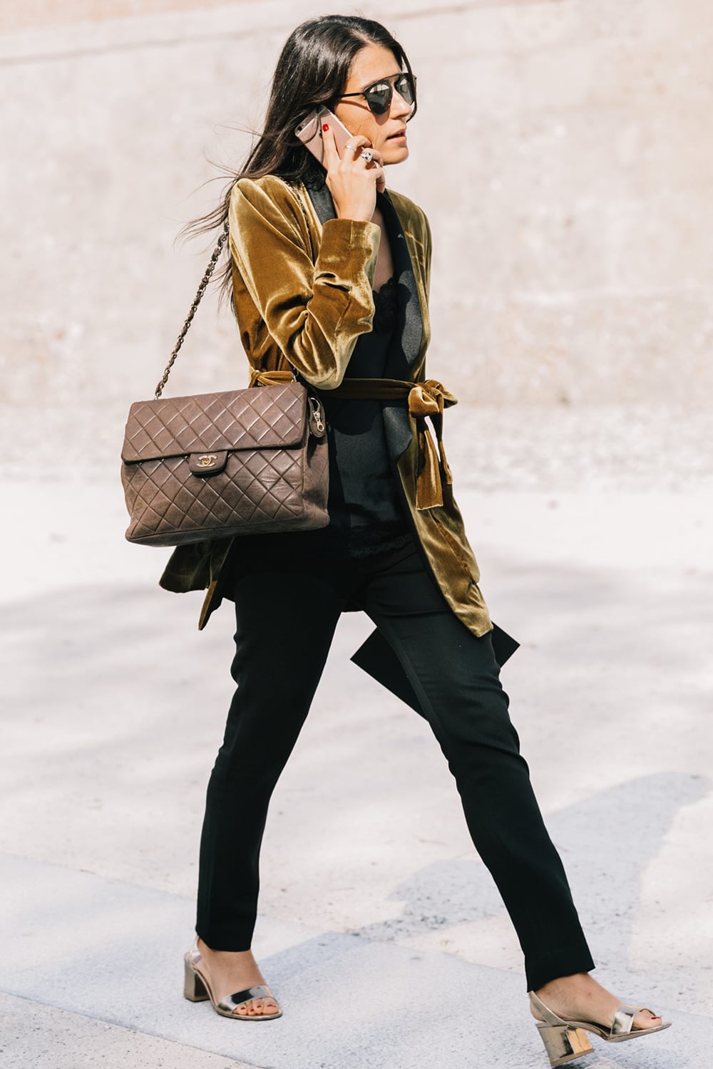 Gold Velvet Blazer With Black Trousers Gold Velvet Blazer With Black Trousers — Classy Gold Outfits