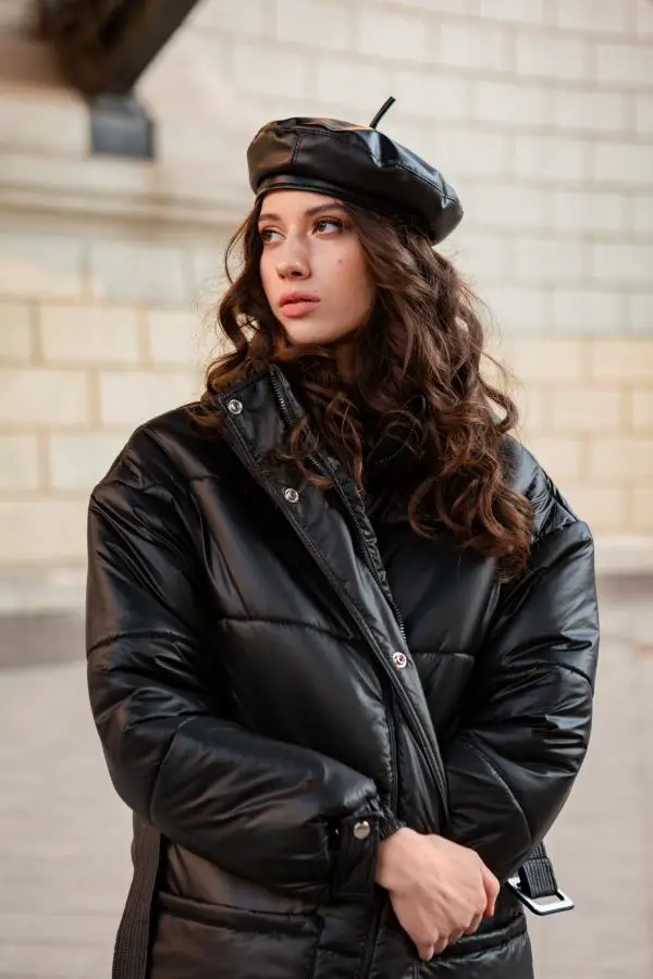 Black Shiny Nylon Puffer Jacket With Leather Beret Black Shiny Nylon Puffer Jacket With Leather Beret — Classy Gorpcore Outfits