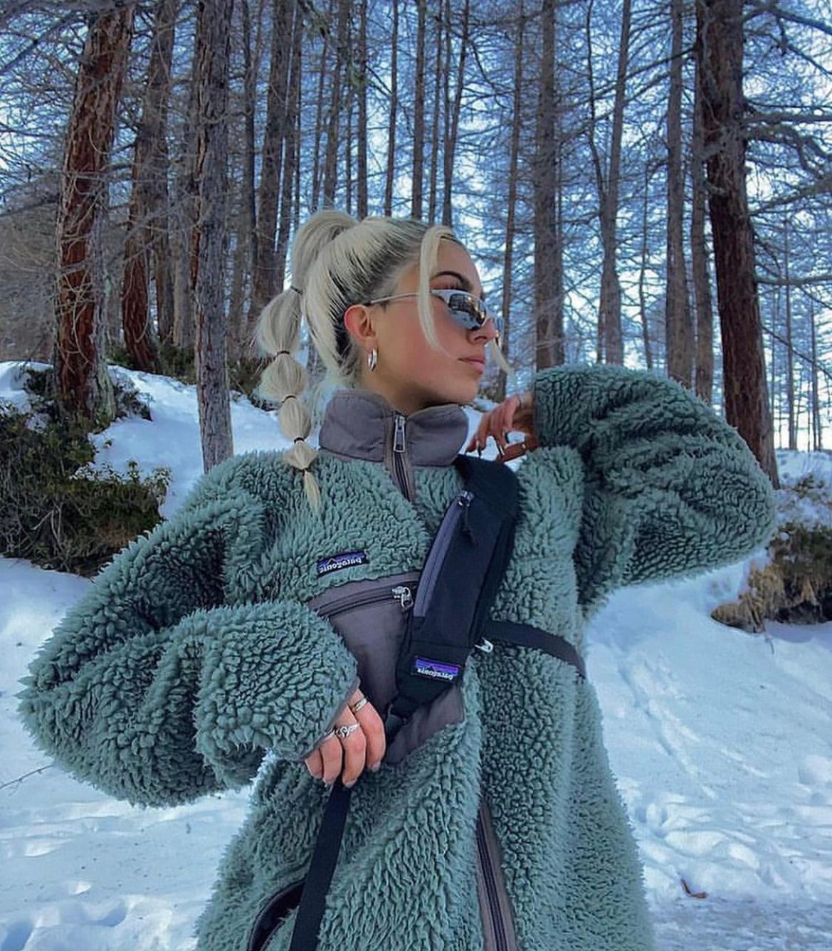 Fuzzy Sage Green Fleece Jacket Over Gray Layer Fuzzy Sage Green Fleece Jacket Over Gray Layer — Classy Gorpcore Outfits