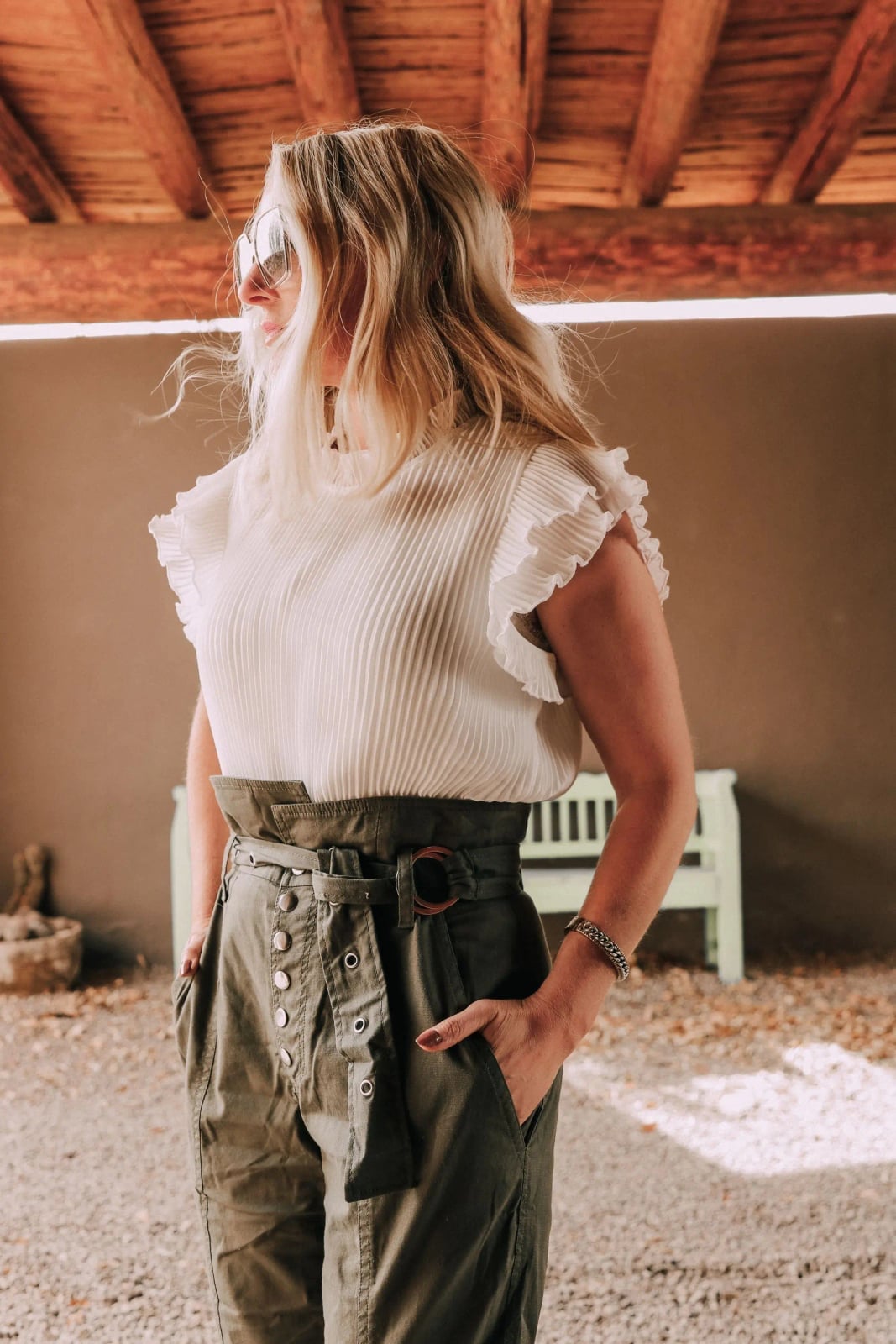 Olive Green Cargo Pants with White T-Shirt — Classy Green Pants Outfits