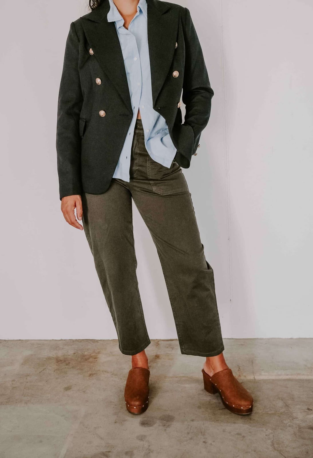 Olive Green Trousers with Gray Blazer — Classy Green Pants Outfits