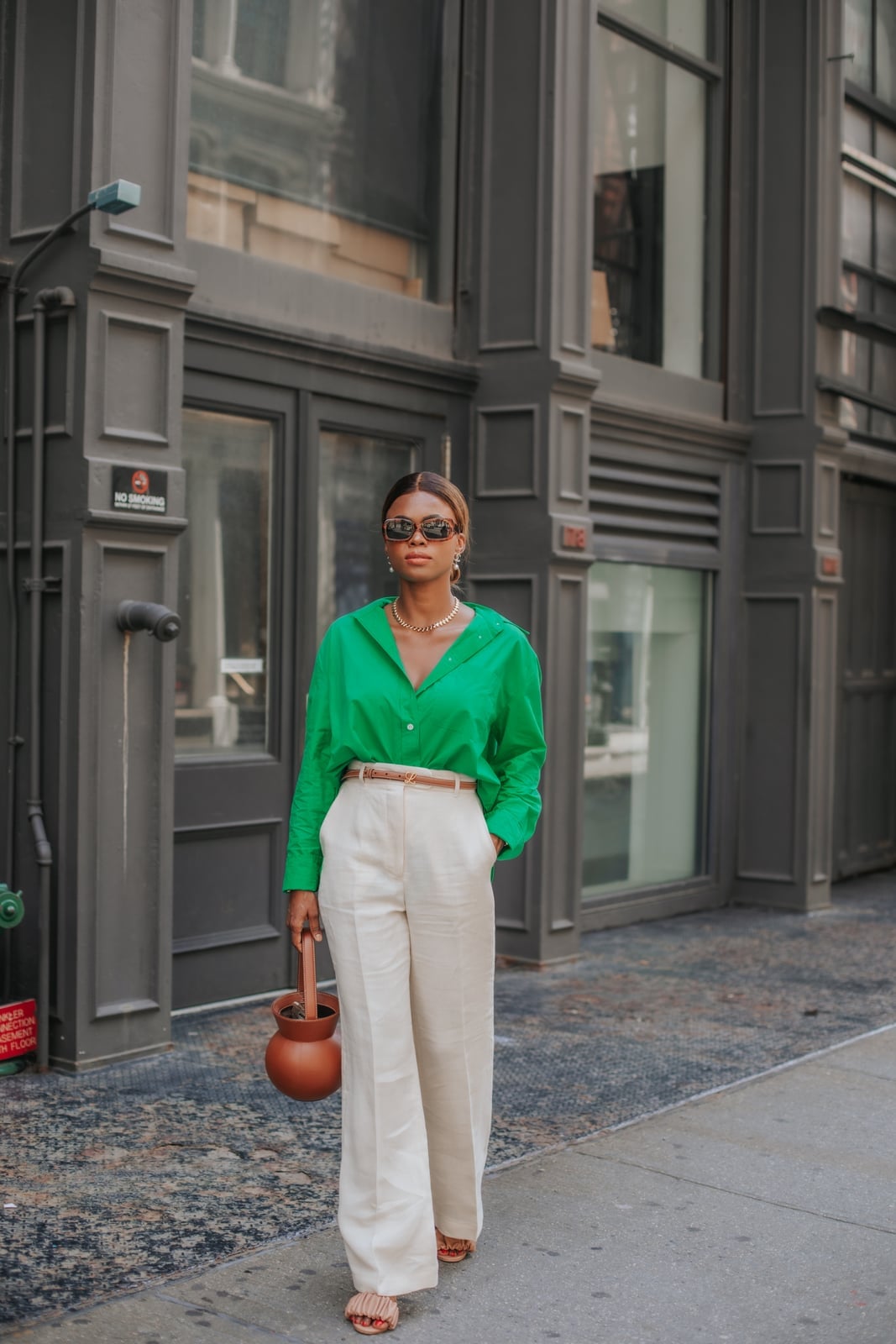 Dadou~Chic: 3 Amazing Ways to Wear the Oversized Green Button Down Shirt