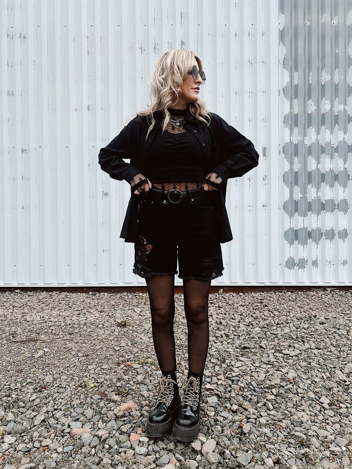 Distressed Denim Shorts with Lace Top and Black Platform Boots Distressed Denim Shorts with Lace Top and Black Platform Boots — Classy Grunge Outfits