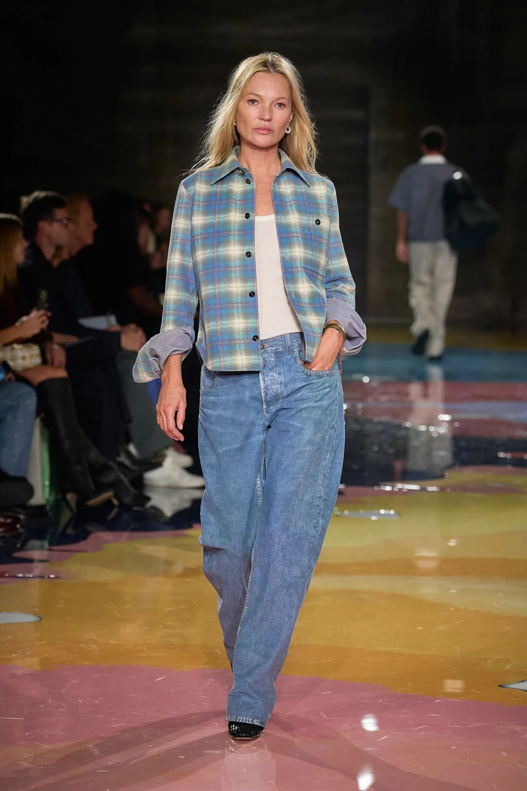 Oversized Plaid Shirt with Wide-Leg Jeans Oversized Plaid Shirt with Wide-Leg Jeans — Classy Grunge Outfits