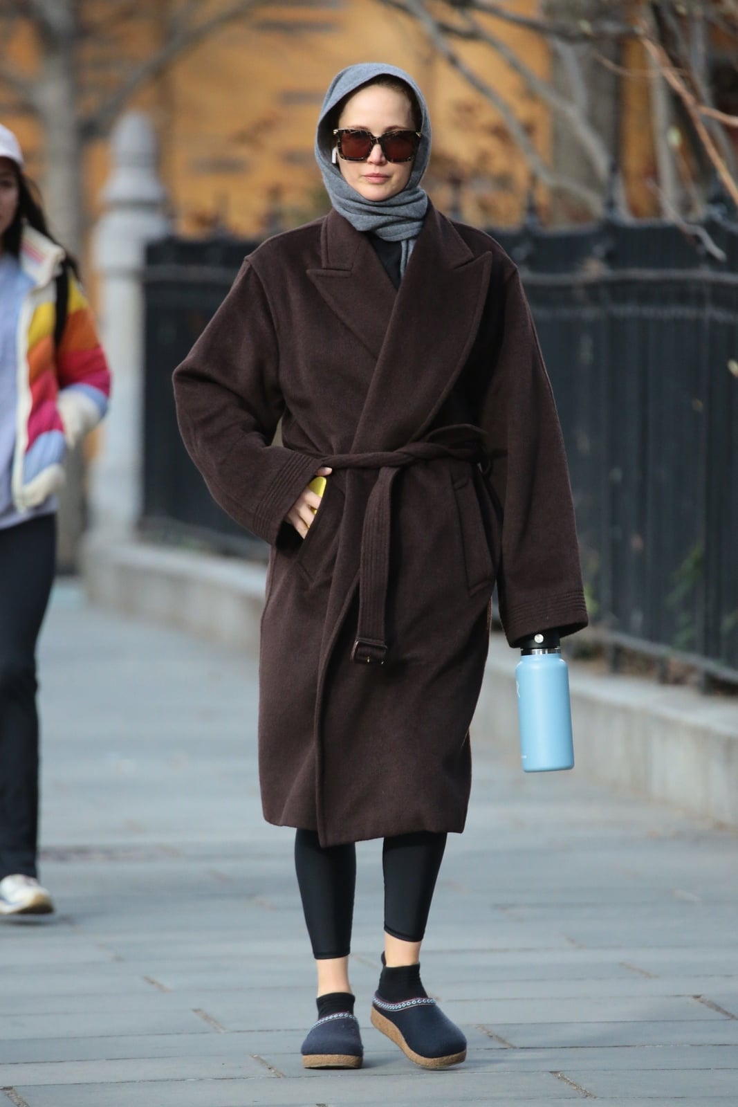 Brown Wrap Coat Over Black Leggings and Gray Hood Brown Wrap Coat Over Black Leggings and Gray Hood — Classy Gym Outfits