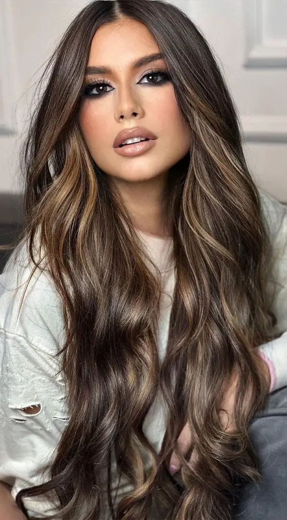 Mid-Back Waves With Face-Framing Highlights Mid-Back Waves With Face-Framing Highlights — Classy Hair Pictures