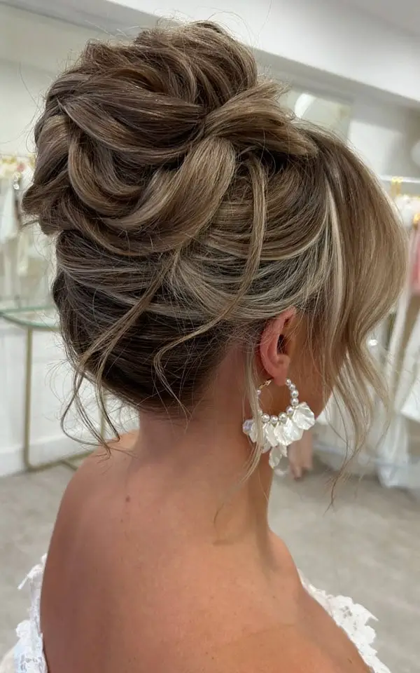 Ash Blonde High Updo With Wispy Bangs Ash Blonde High Updo With Wispy Bangs — Classy Hairstyles to Do