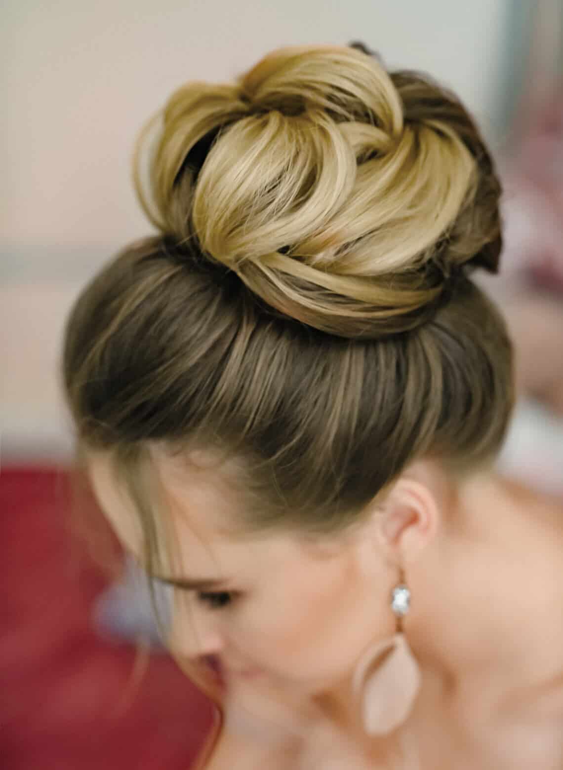 Dark Blonde High Twisted Bun With Highlights Dark Blonde High Twisted Bun With Highlights — Classy Hairstyles to Do