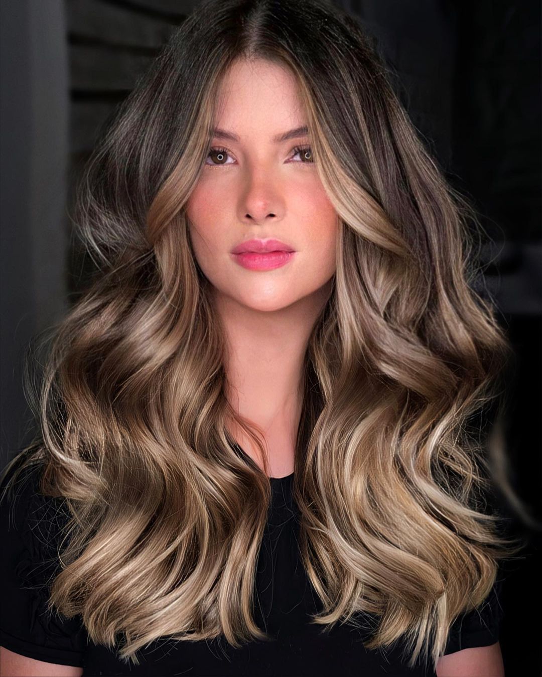 Dark Brown Caramel Highlights Face-Framing Layers — Classy Highlights Brown Hair