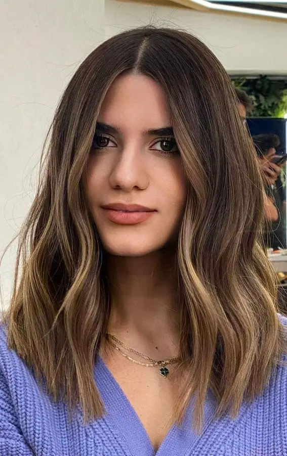 Brown Lob With Subtle Blonde Highlights Brown Lob With Subtle Blonde Highlights — Classy Highlights on Brown Hair