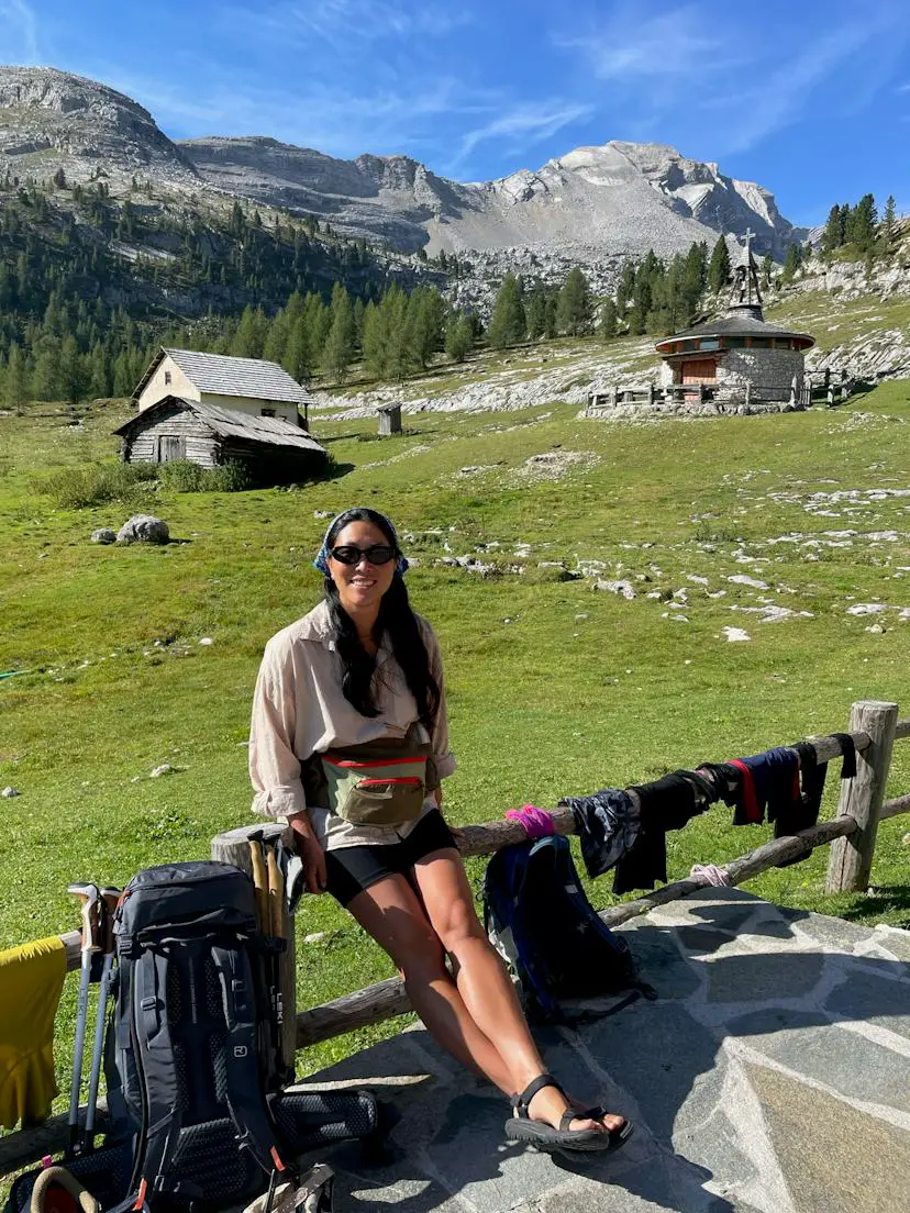 Beige Button-Up Shirt with Black Shorts and Fanny Pack Beige Button-Up Shirt with Black Shorts and Fanny Pack — Classy Hiking Outfits