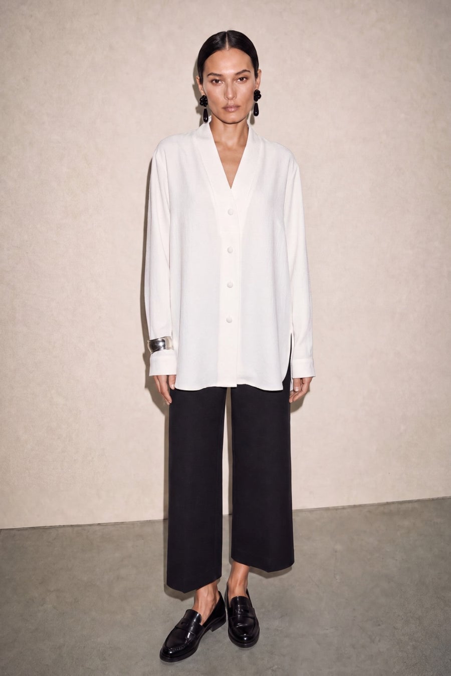 Oversized Ivory Blouse and Wide Leg Trousers Oversized Ivory Blouse and Wide Leg Trousers — Classy Japan Outfits