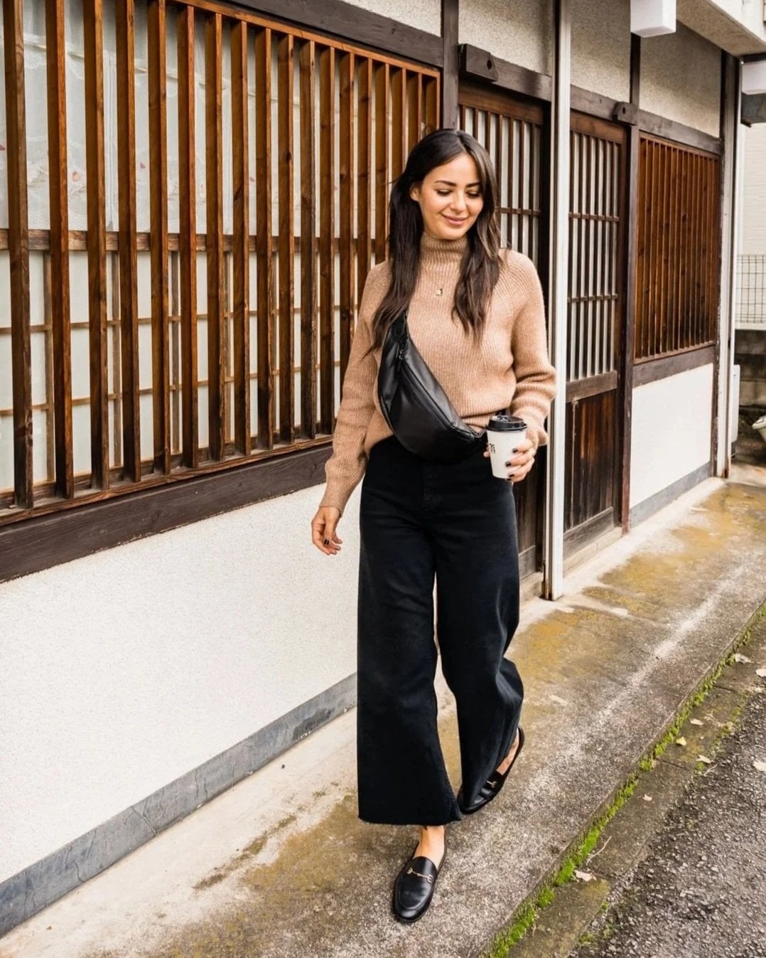 Tan Turtleneck and Black Wide-Leg Jeans Tan Turtleneck and Black Wide-Leg Jeans — Classy Japan Outfits