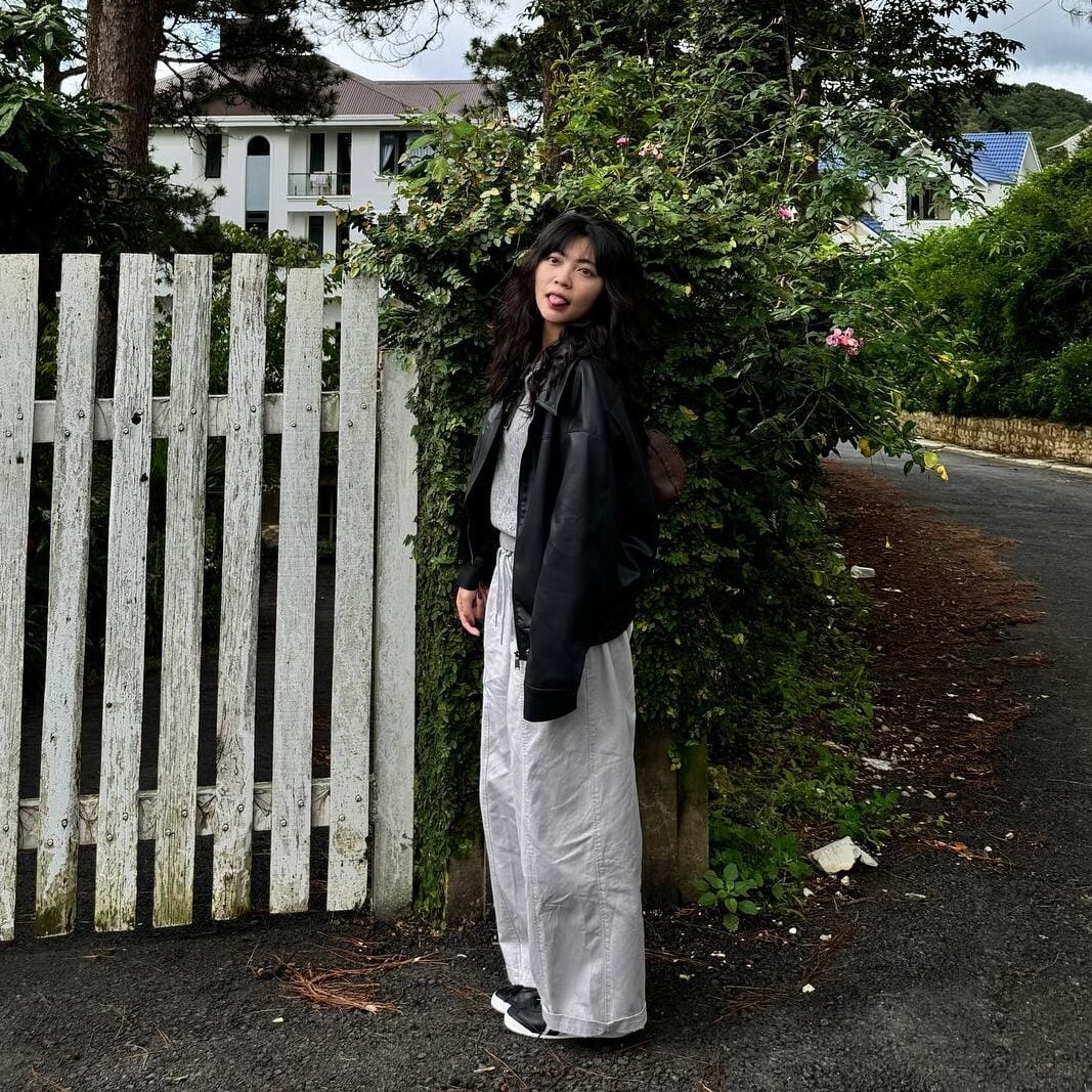 Oversized Leather Jacket and Wide Pants, Close-Up Take Oversized Leather Jacket and Wide Pants, Close-Up Take — Classy Japan Outfits