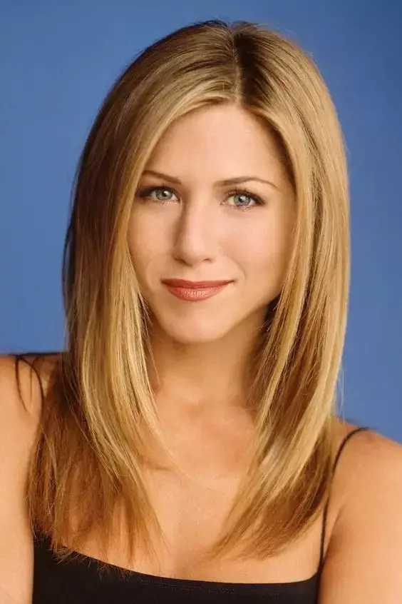 Chin Length Bob With Polished Layers Chin Length Bob With Polished Layers — Classy Jennifer Aniston Hair