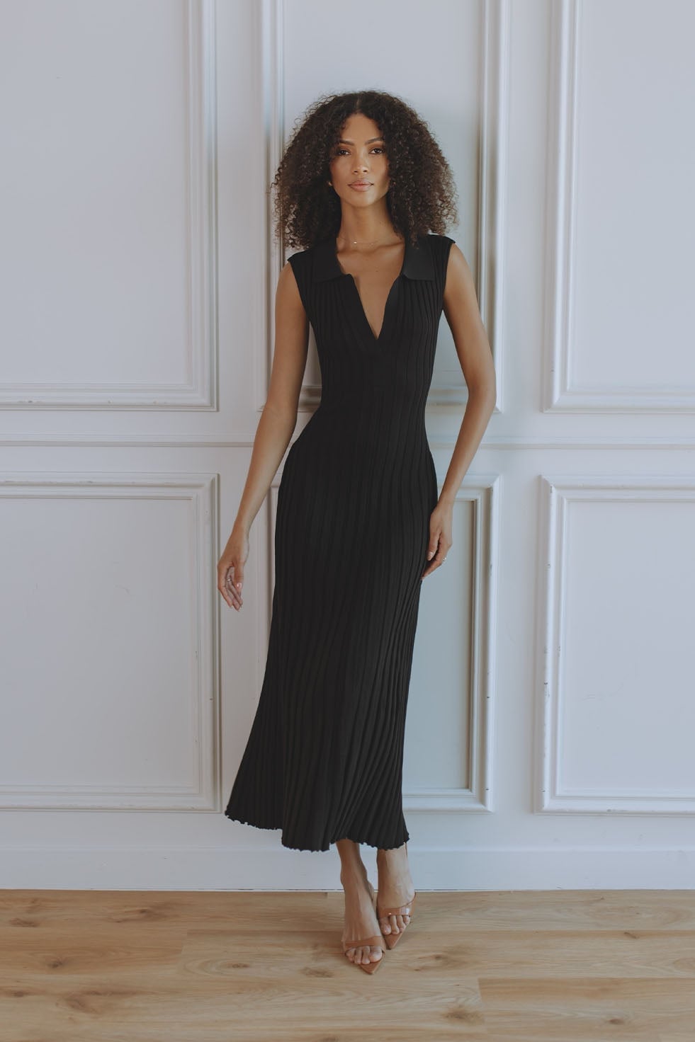 Black Sleeveless Knit Maxi Dress With V-Neck — Classy Knit Outfits