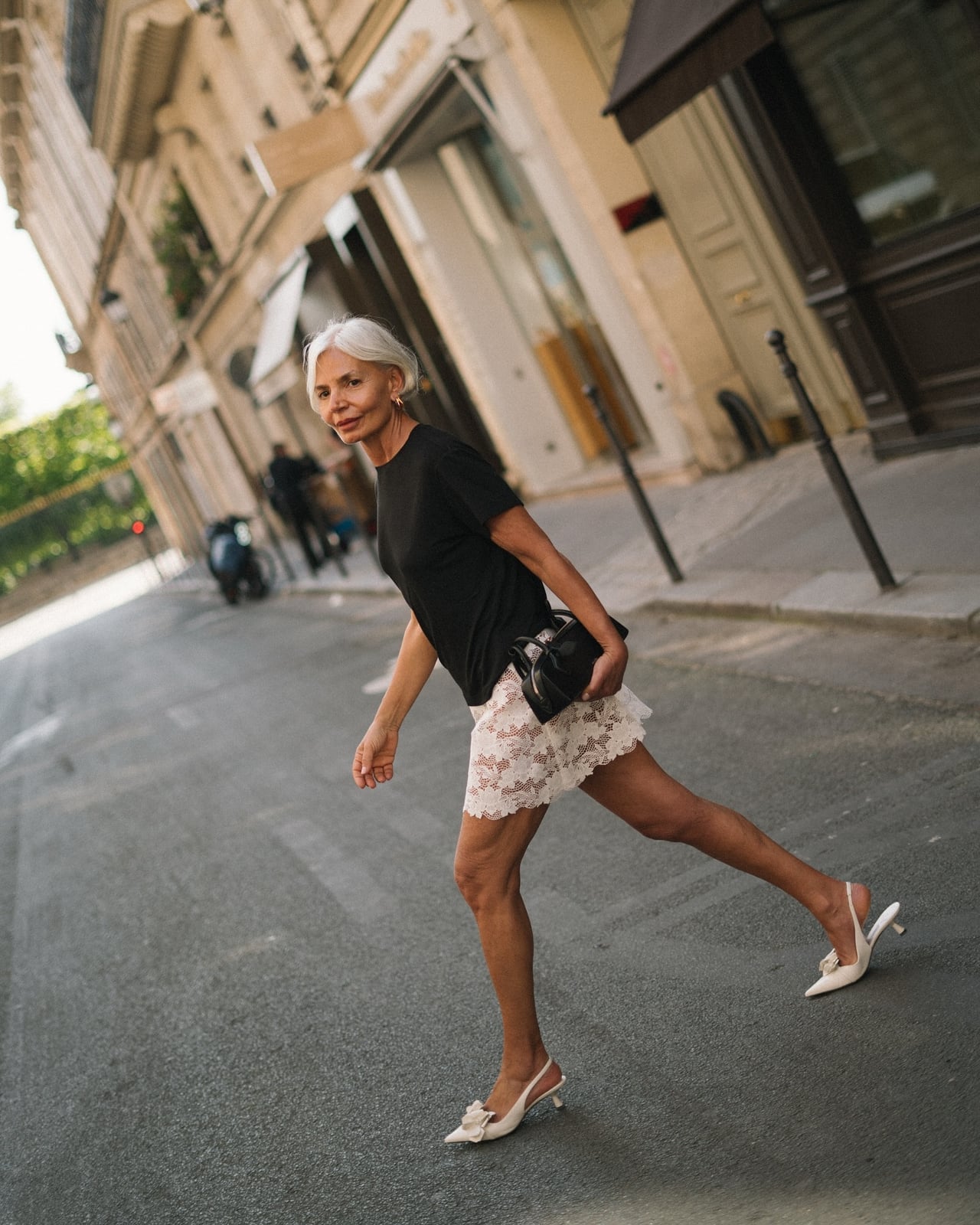 White Lace Mini Skirt With T-Shirt And Mules White Lace Mini Skirt With T-Shirt And Mules — Classy Lace Skirt Outfit
