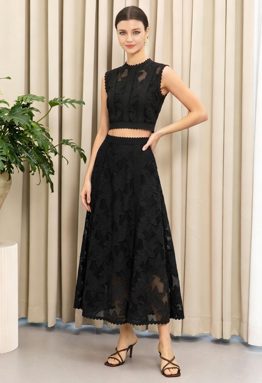 Matching Black Lace Set With Mules Matching Black Lace Set With Mules — Classy Lace Skirt Outfit