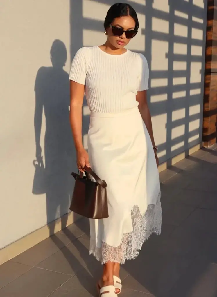 Cream Midi Skirt With Lace Hem And Knit Top Cream Midi Skirt With Lace Hem And Knit Top — Classy Lace Skirt Outfit