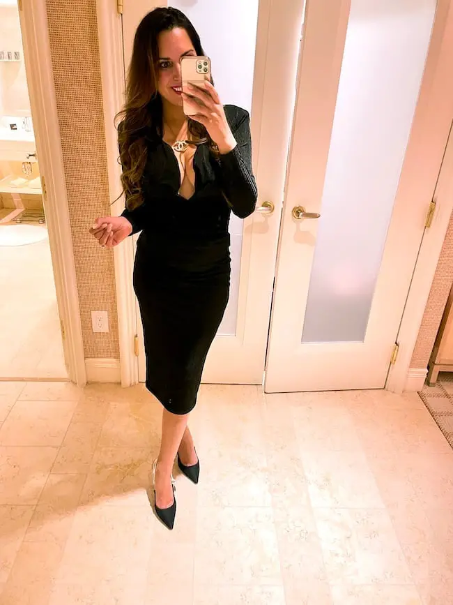Black Dress with Sequined Lapel and Pencil Skirt Black Dress with Sequined Lapel and Pencil Skirt — Classy Las Vegas Outfits