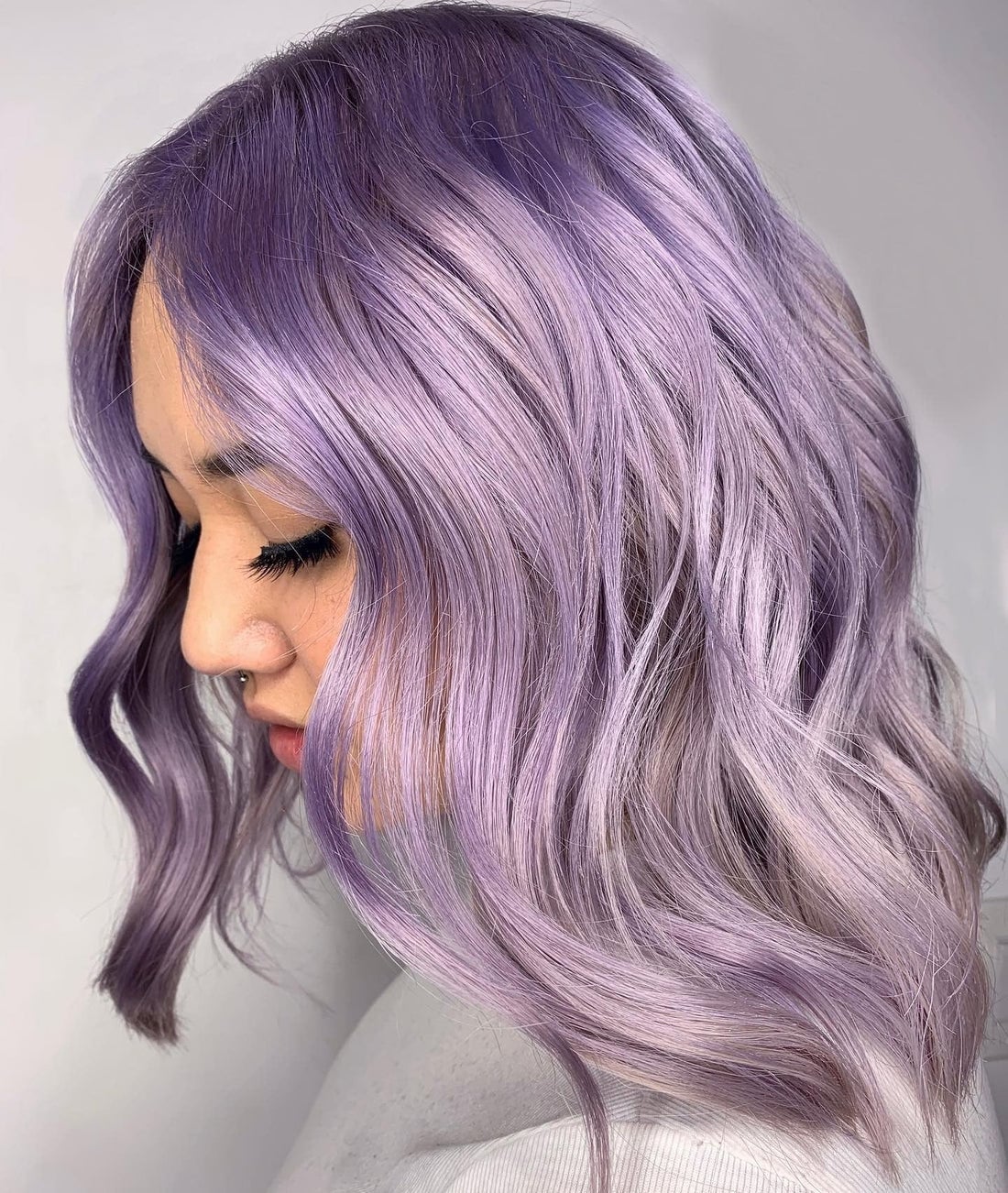 Delicate Light Lavender Collarbone Waves With Bangs Delicate Light Lavender Collarbone Waves With Bangs — Classy Lavender Hair