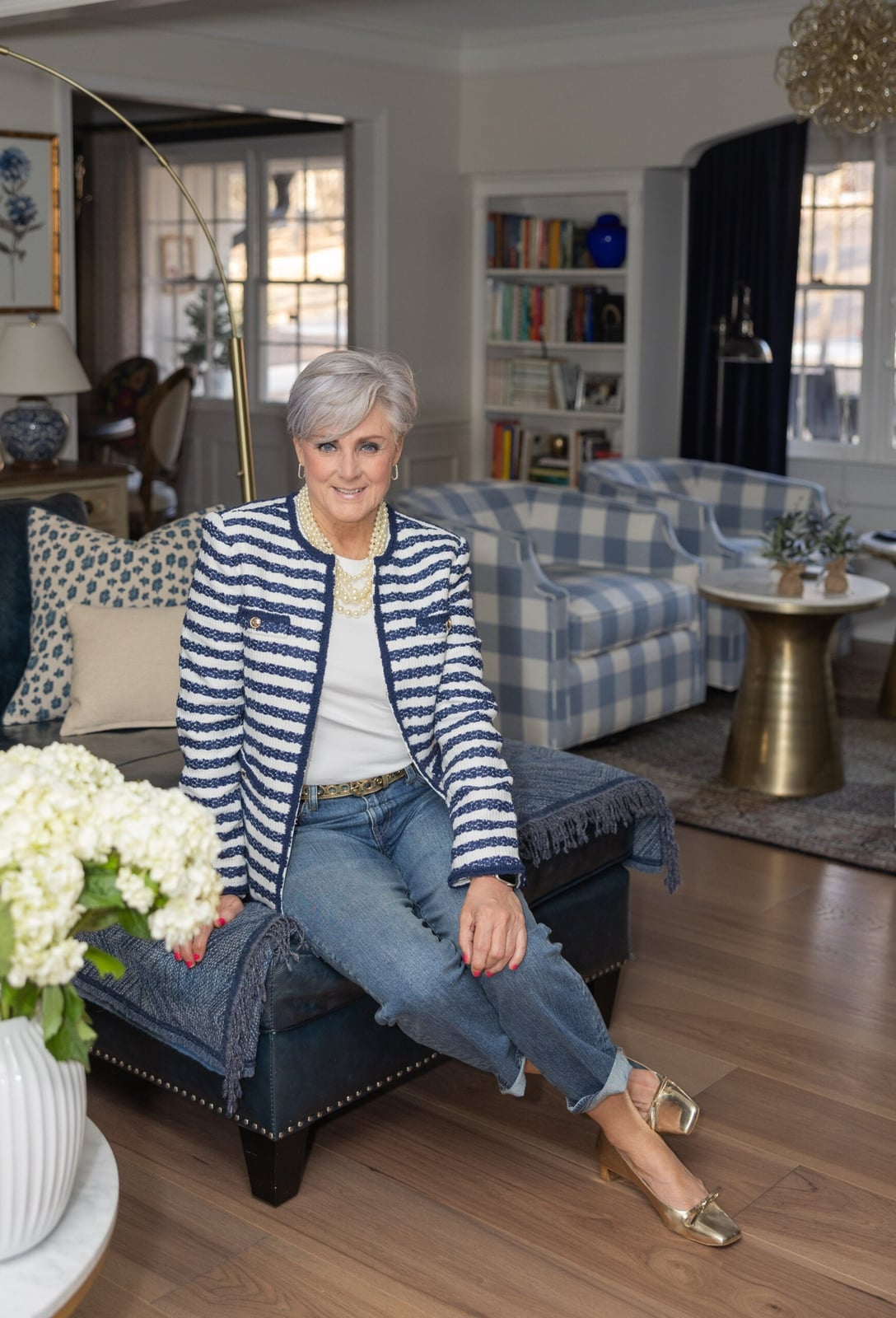 Striped Blazer Over White Top And Blue Jeans Striped Blazer Over White Top And Blue Jeans — Classy Lazy Outfits