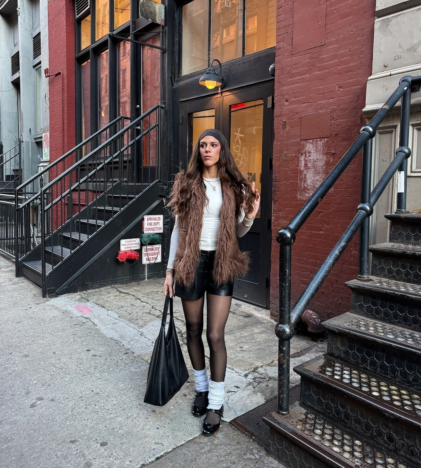 Brown Fur Vest With Leather Shorts And White Leg Warmers Brown Fur Vest With Leather Shorts And White Leg Warmers — Classy Leg Warmers Outfits