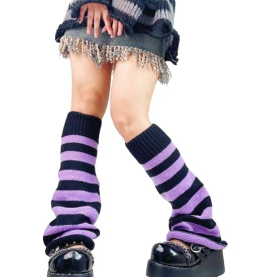 Purple And Black Striped Leg Warmers With Oversized Sweater Purple And Black Striped Leg Warmers With Oversized Sweater — Classy Leg Warmers Outfits