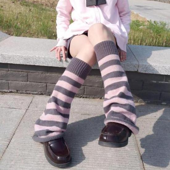 Pink Cardigan With Striped Leg Warmers And Loafers Pink Cardigan With Striped Leg Warmers And Loafers — Classy Leg Warmers Outfits