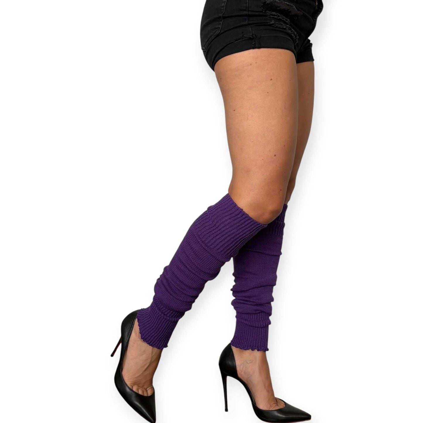 Purple Ribbed Leg Warmers With Black High Heels Purple Ribbed Leg Warmers With Black High Heels — Classy Leg Warmers Outfits