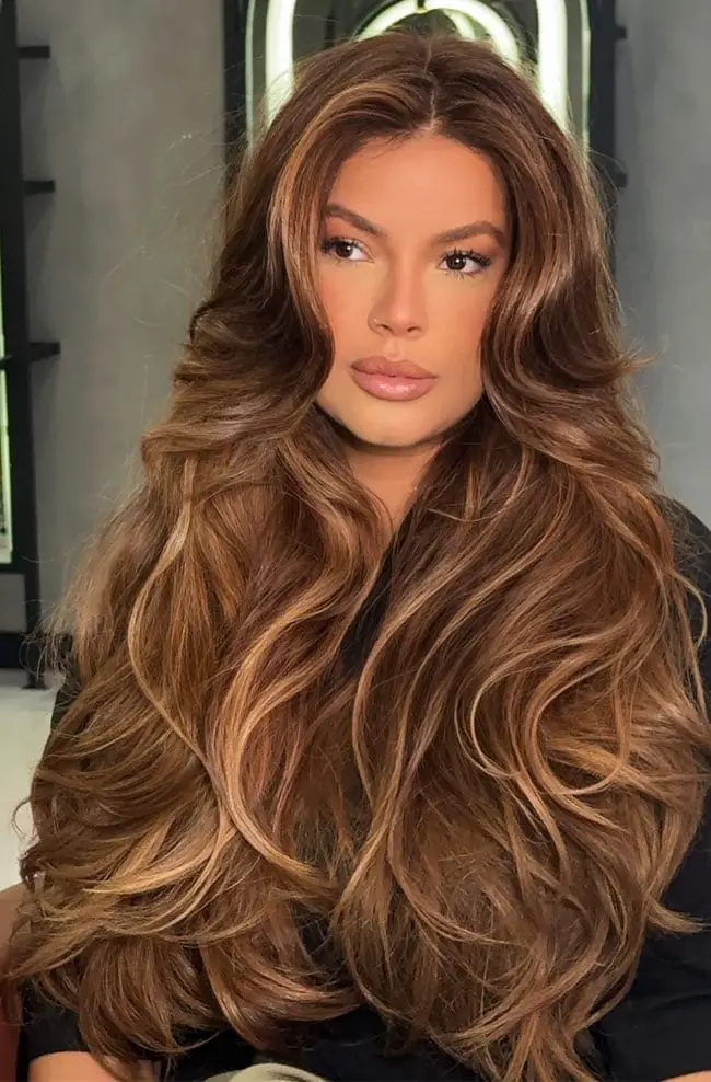 Mid-Back Light Brown Balayage With Face-Framing Layers, Close-Up Take — Classy Light Brown Balayage