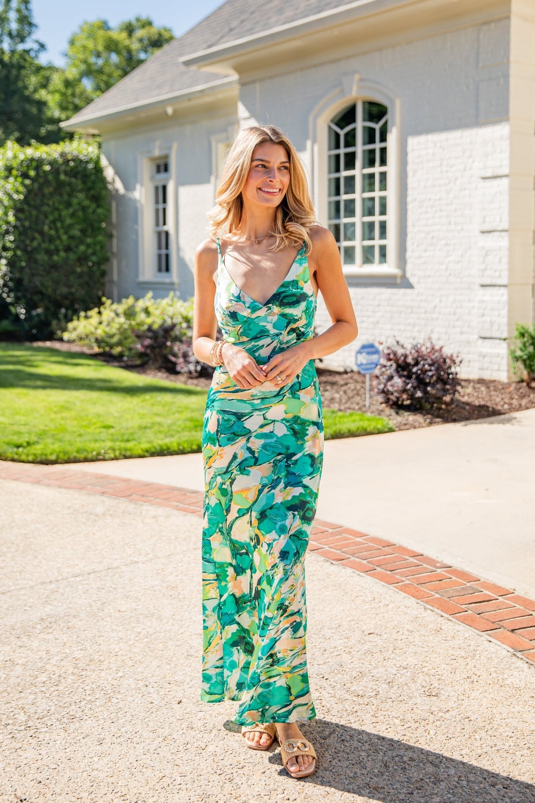 Abstract Floral Print Maxi Dress for Summer Abstract Floral Print Maxi Dress for Summer — Classy Maxi Dresses Outfit