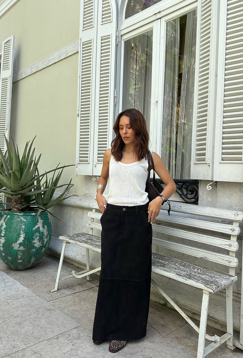 Knit Tank With Denim Maxi Skirt — Classy Maxi Skirt Outfits