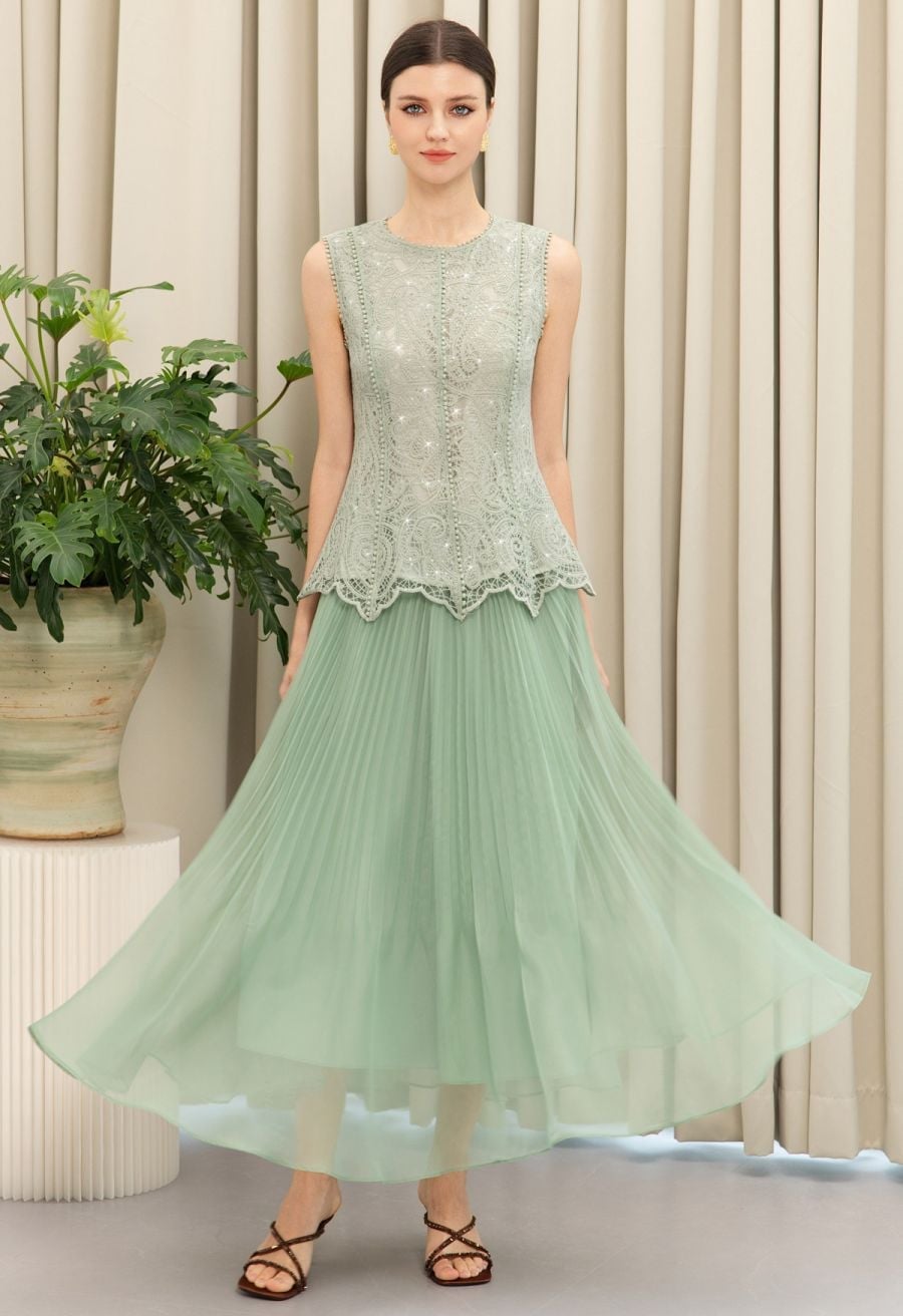 Embellished Top With Pleated Mesh Maxi Skirt — Classy Maxi Skirt Outfits