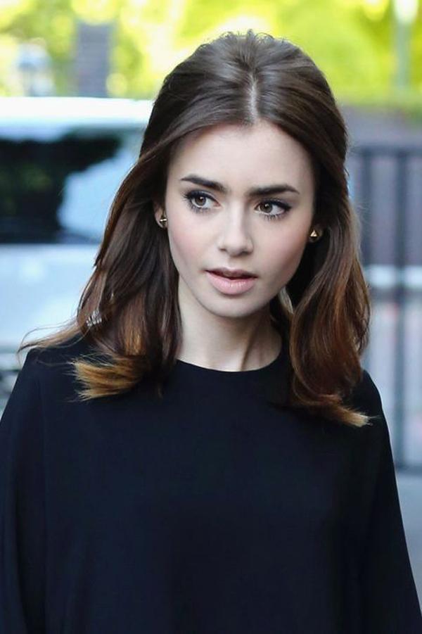 Dark Brown Collarbone Layers With Soft Waves Dark Brown Collarbone Layers With Soft Waves — Classy Medium Length Hair