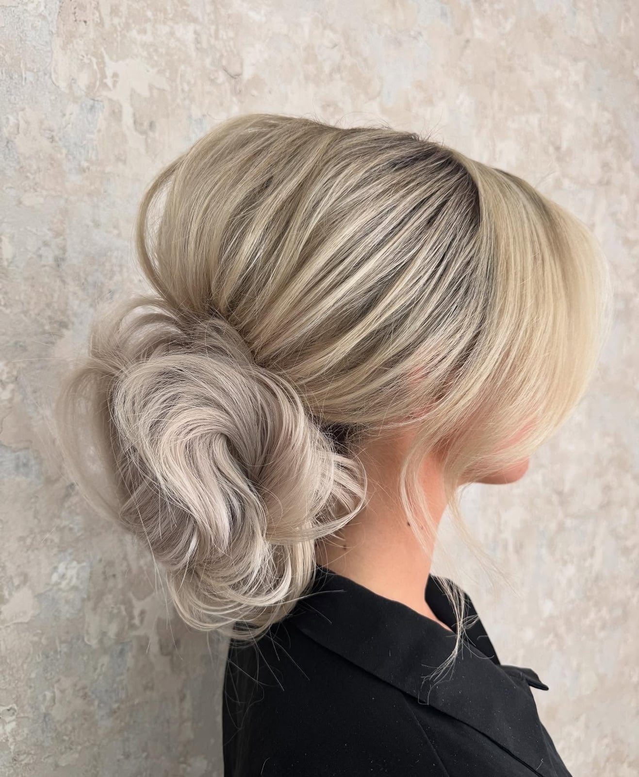 Low Ash Blonde Voluminous Messy Updo — Classy Messy Bun Outfit