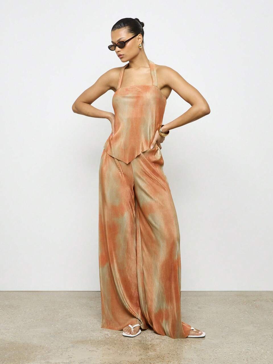 Orange And Beige Tie-Dye Halter Top And Wide Leg Pants Orange And Beige Tie-Dye Halter Top And Wide Leg Pants — Classy Metallic Outfits