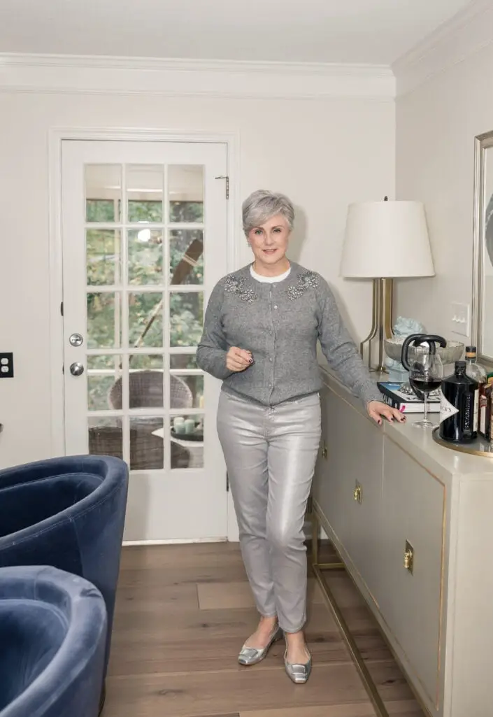 Slim Fit Silver Metallic Pants With Embellished Cardigan Slim Fit Silver Metallic Pants With Embellished Cardigan — Classy Metallic Outfits