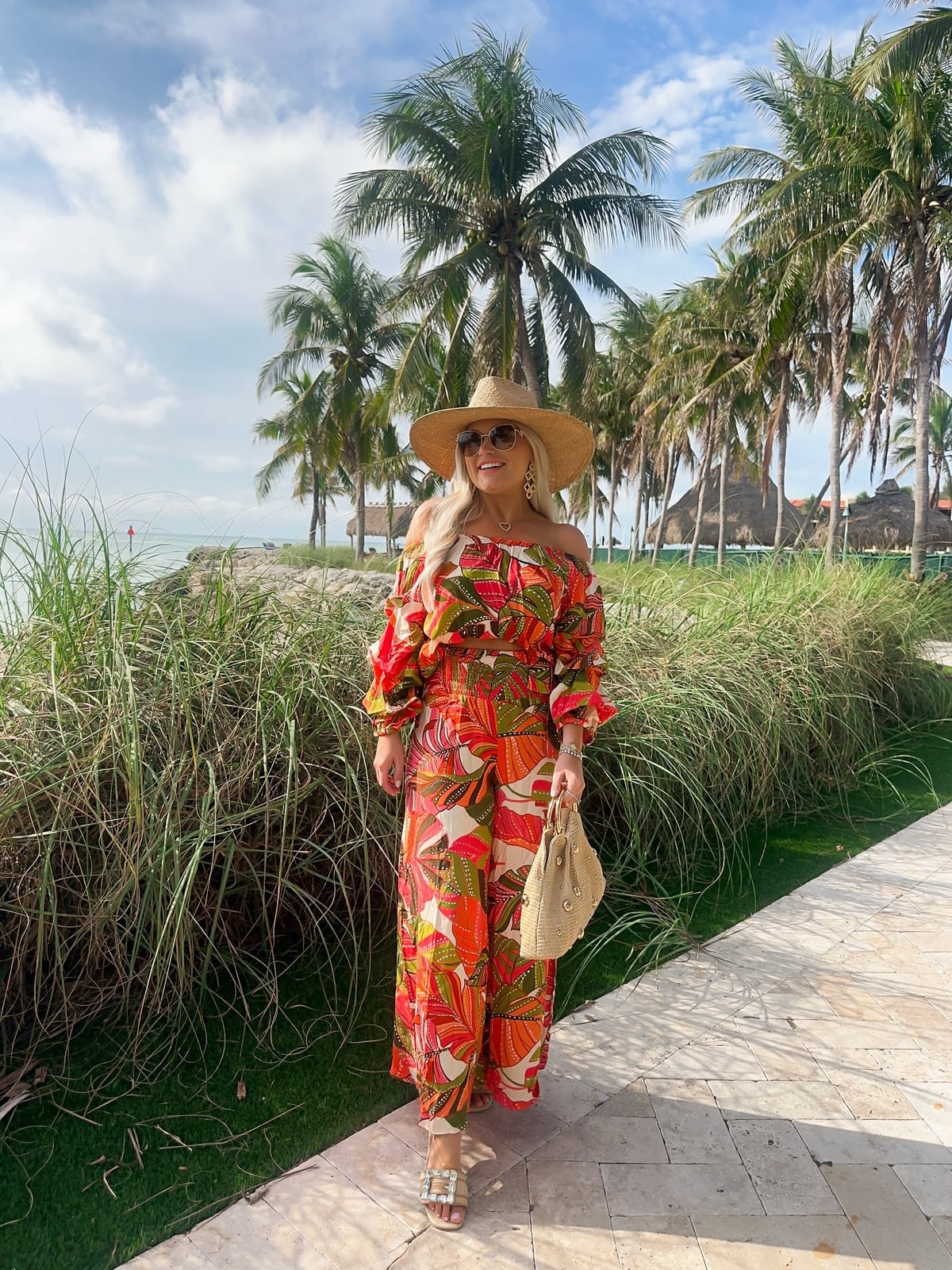 Vibrant Floral Print Off-Shoulder Top And Wide-Leg Pants Set Vibrant Floral Print Off-Shoulder Top And Wide-Leg Pants Set — Classy Miami Outfits
