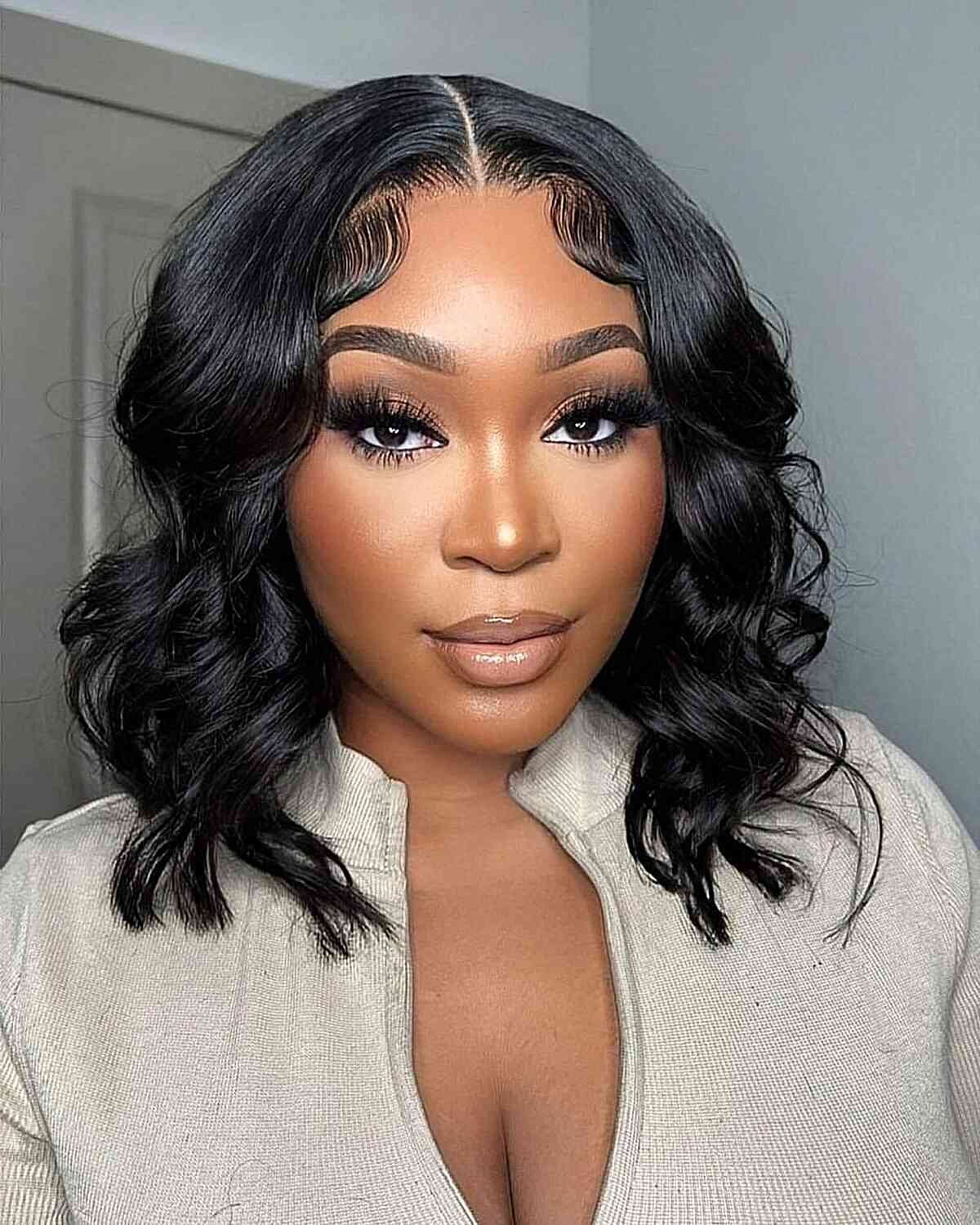 Collarbone Bob With Baby Hairs Collarbone Bob With Baby Hairs — Classy Middle Part Bob